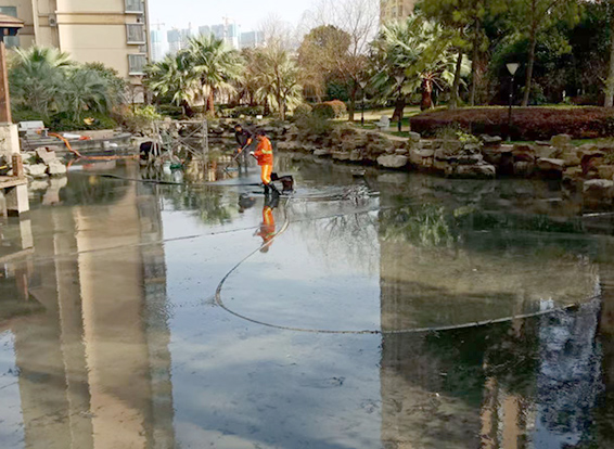 康保景观池淤泥清理